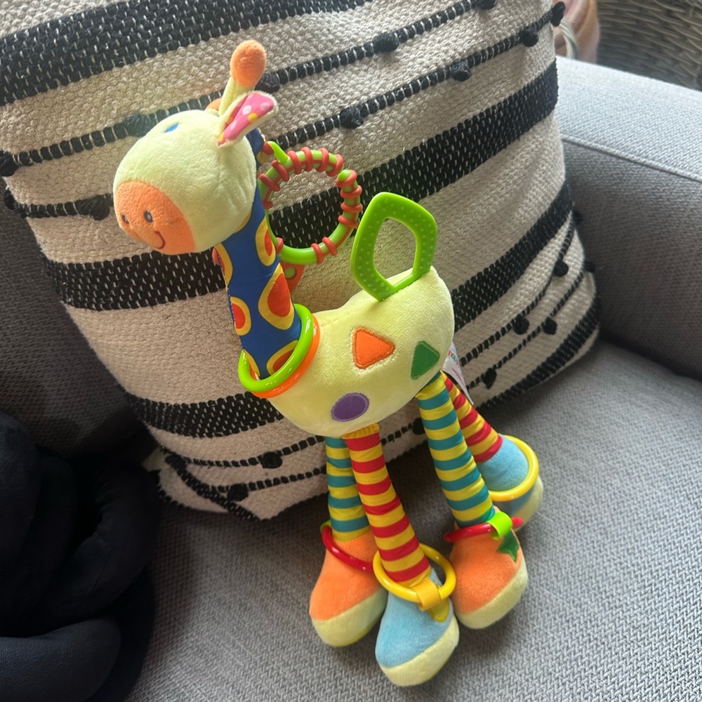 Happy Monkey baby giraffe toy 💛